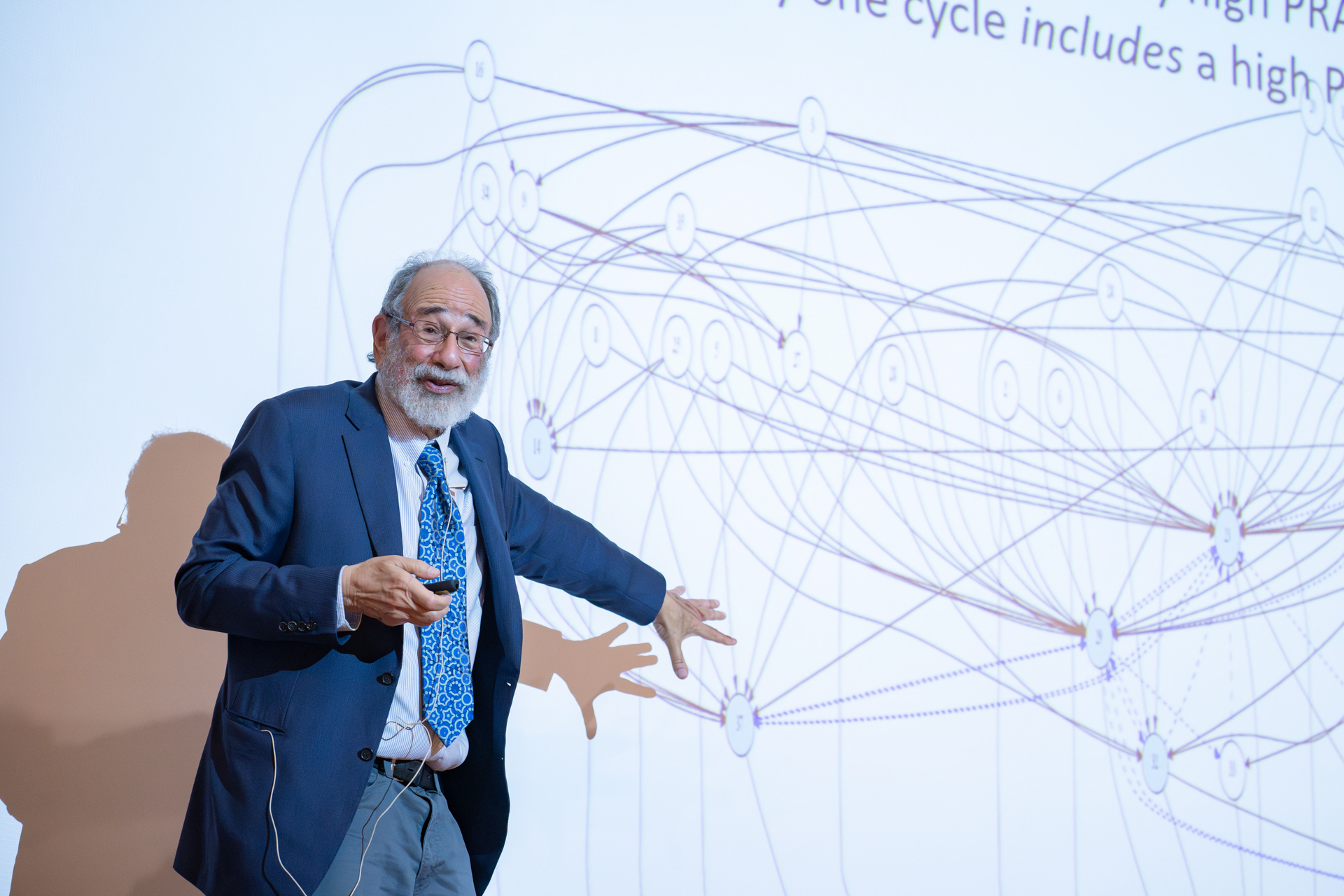 Professor Alvin E. Roth delivered a keynote lecture titled “Market Design and Healthcare” at NTHU on April 20.